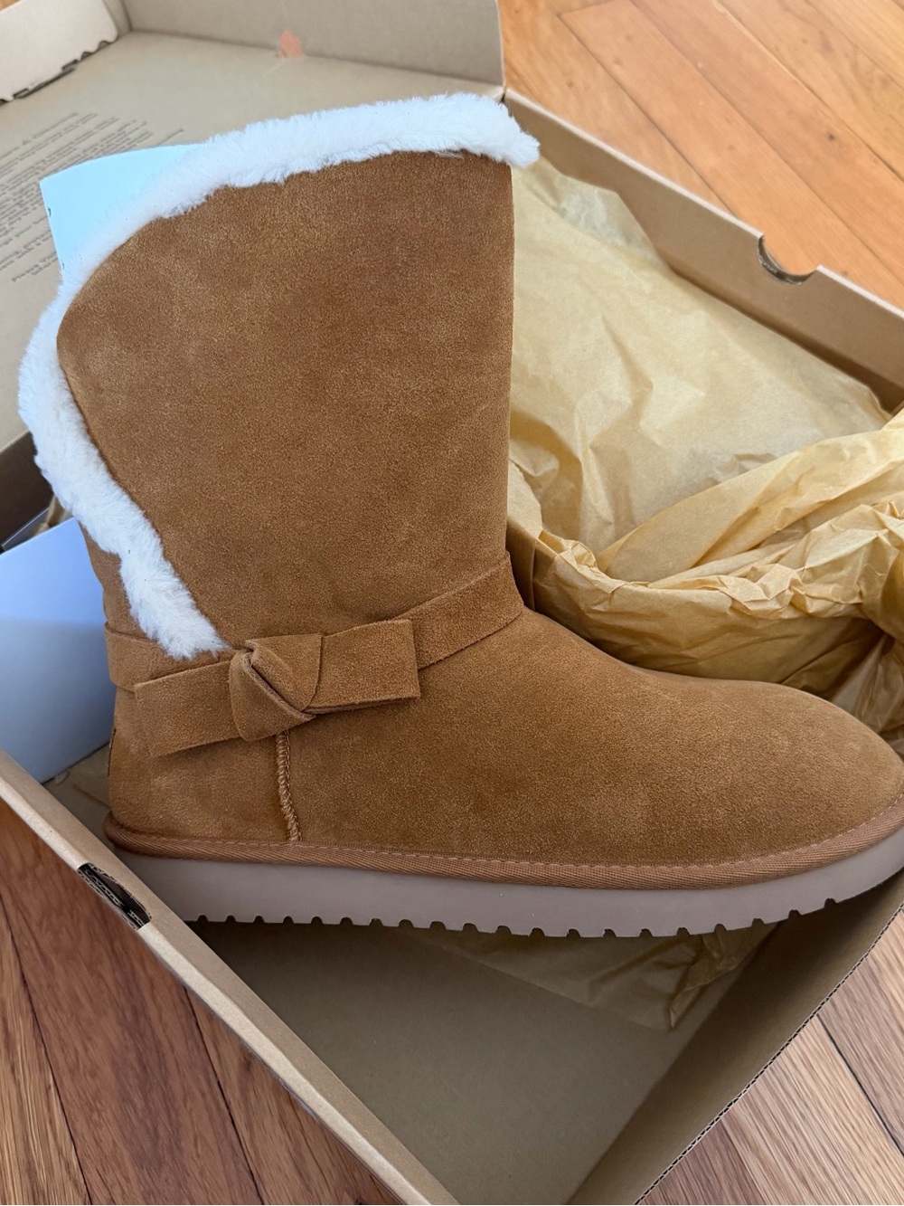 Koolaburra UGG Boot Lined with Bow Tie Detail Brown Size 12 New in Box